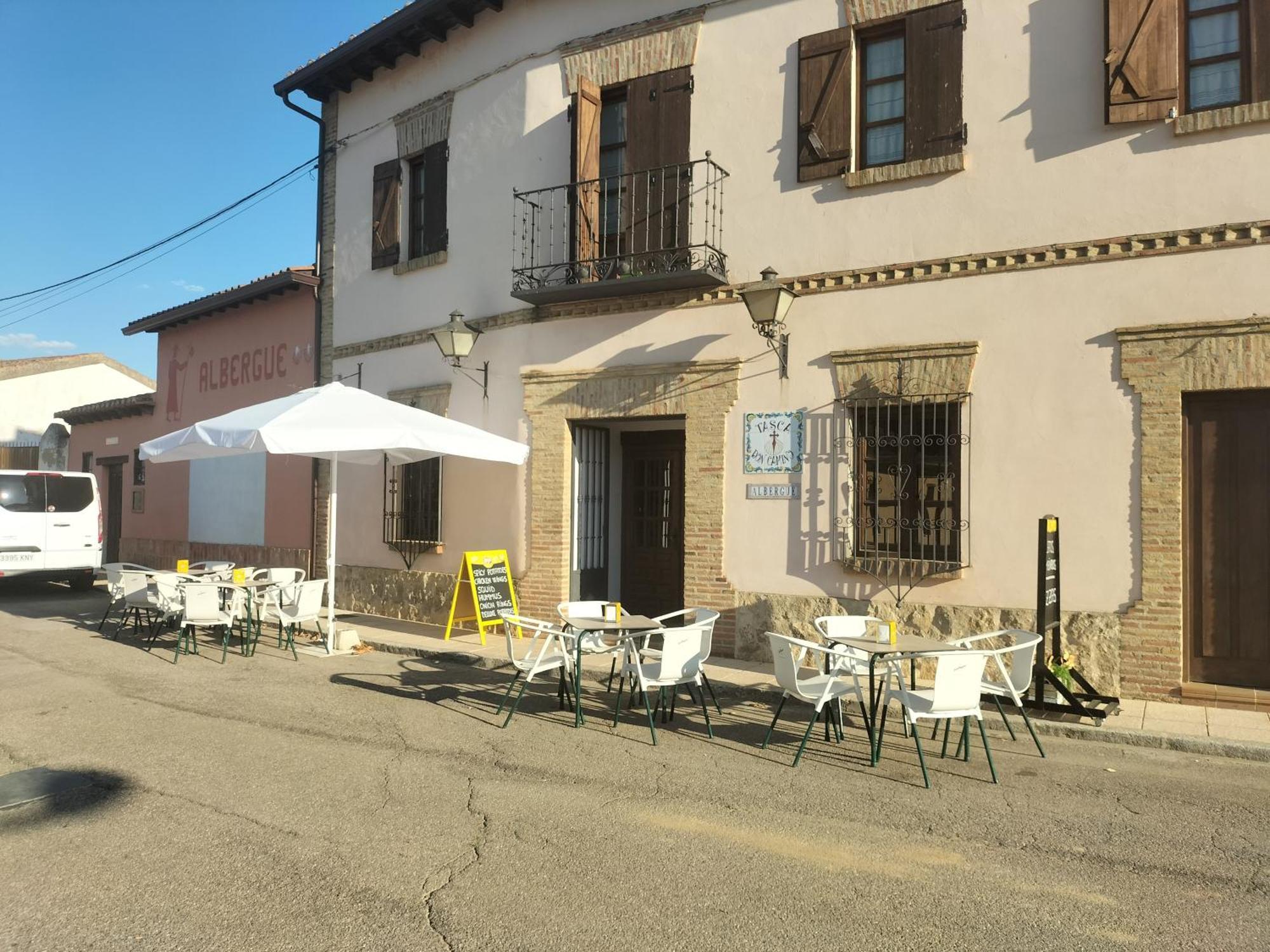 Don Camino Low Cost Villalcazar de Sirga Exterior photo